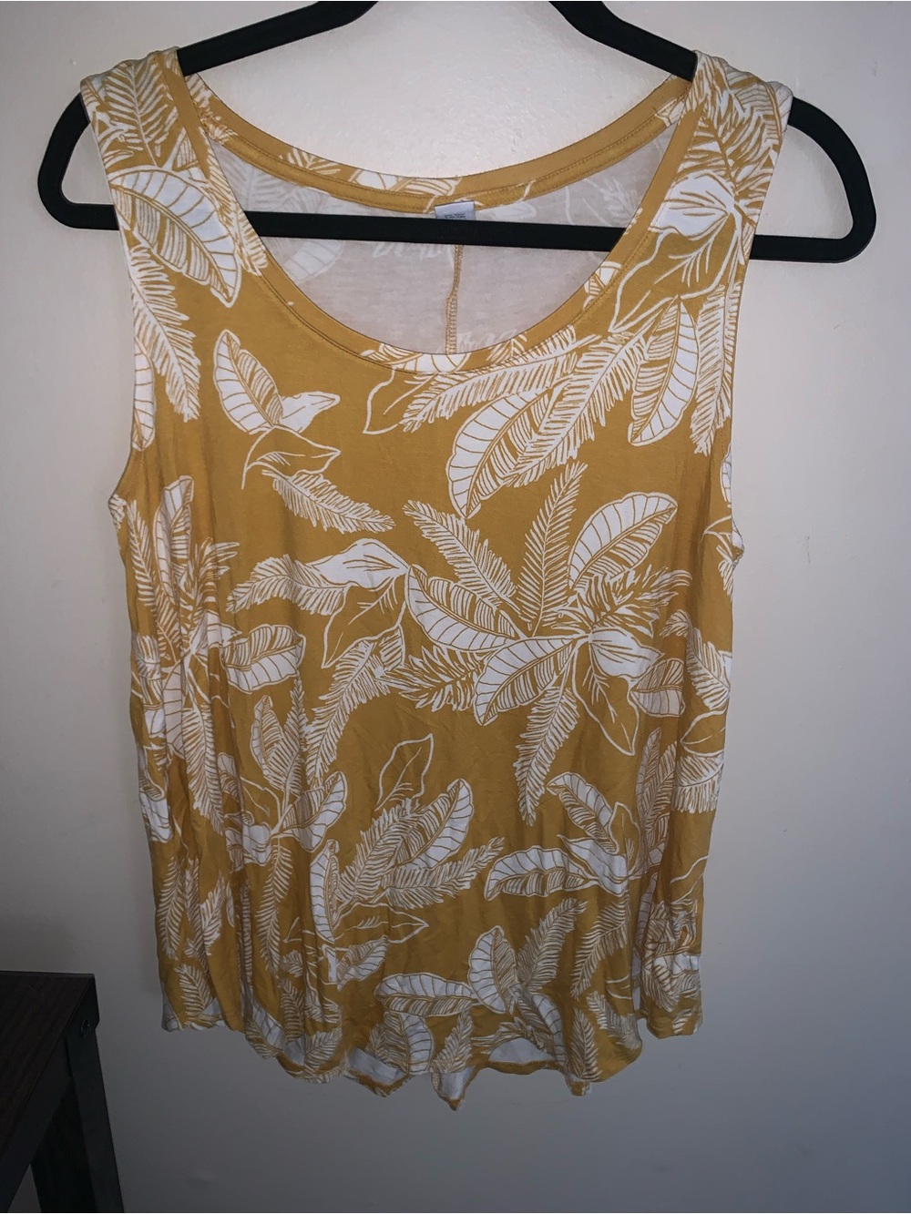 Old Navy Mustard Yellow Tropical Leaf Scoop Neck Tank